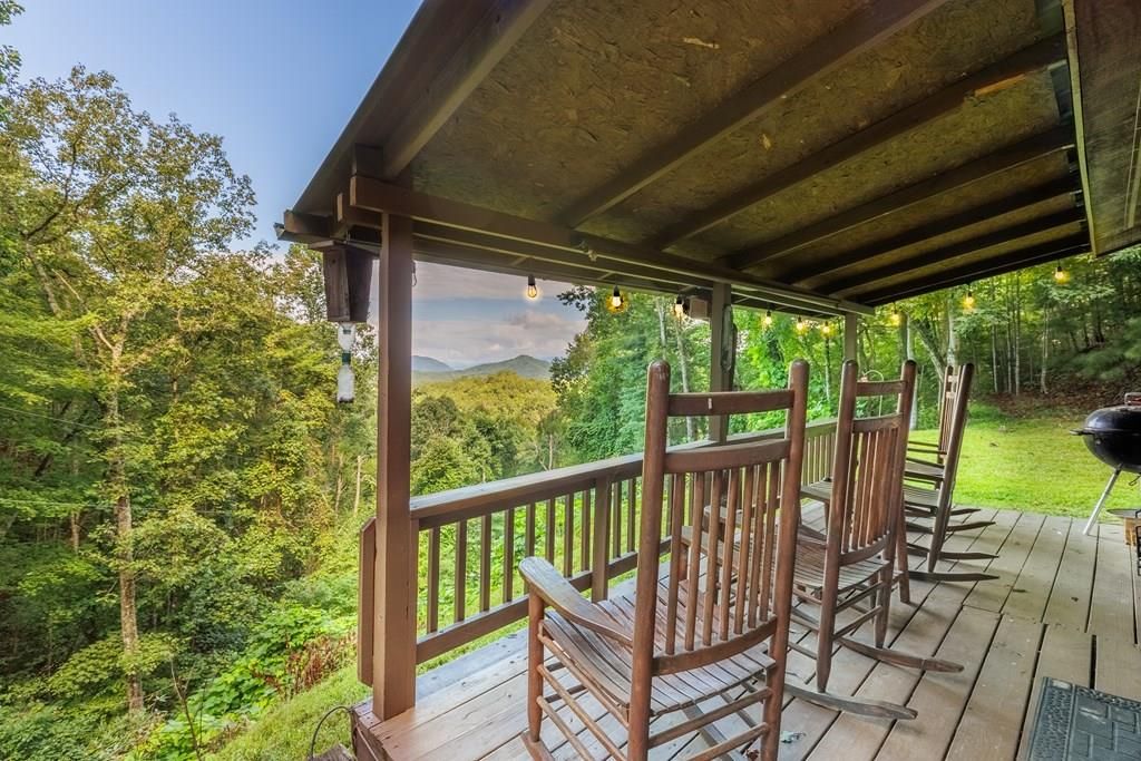 Photo of 310 Moonlight Drive, Bryson City, NC 28713 (MLS # 26041949)