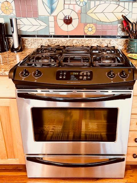 Almond, North Carolina 28702, United States, 4 Bedrooms Bedrooms, ,4 BathroomsBathrooms,Residential,Active,163950