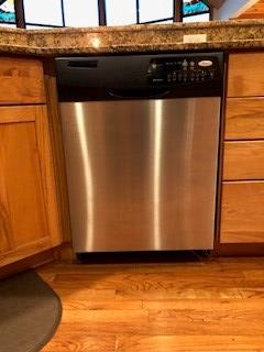 Almond, North Carolina 28702, United States, 4 Bedrooms Bedrooms, ,4 BathroomsBathrooms,Residential,Active,163950