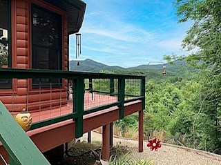 Almond, North Carolina 28702, United States, 4 Bedrooms Bedrooms, ,4 BathroomsBathrooms,Residential,Active,163950