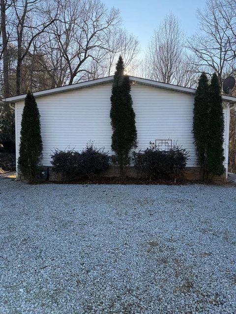 Photo of 160 Westood Estates Road, Franklin, NC 28734 (MLS # 26045352)