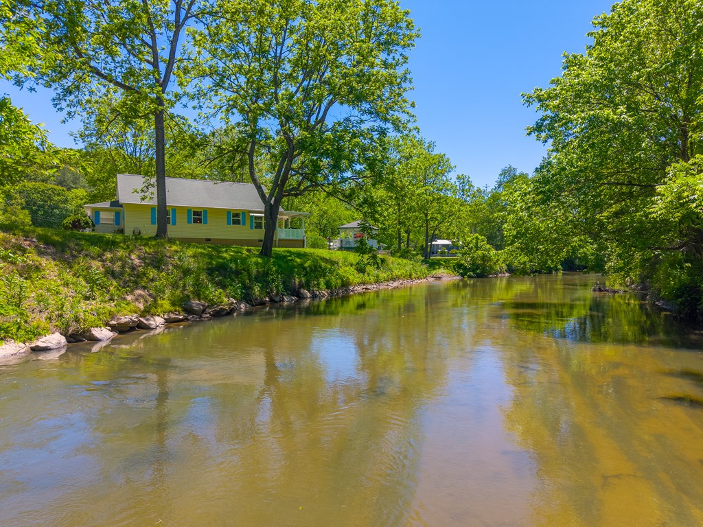1003 Pete Mccoy Rd