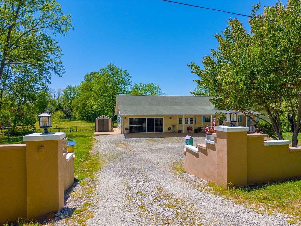 1003 Pete Mccoy Rd