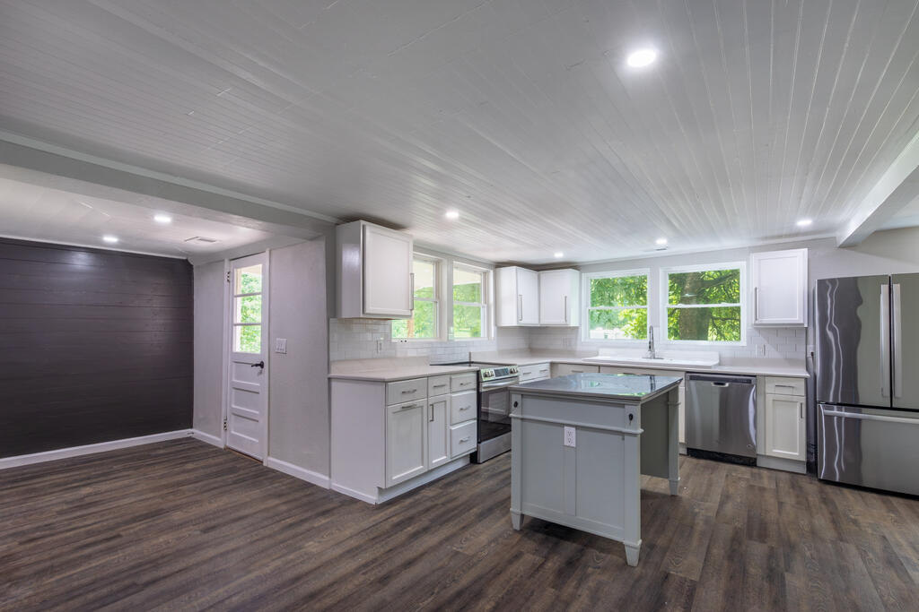 Photo of 1172 Macktown RD, Sylva, NC 28779 (MLS # 26048235)