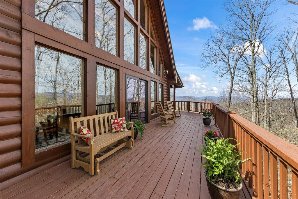 Photo of 1299 Black Forest Drive, Bryson City, NC 28713 (MLS # 26046920)