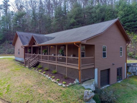 Photo of 1960 Atoah Road, Robbinsville (Graham), NC 28771 (MLS # 26046895)