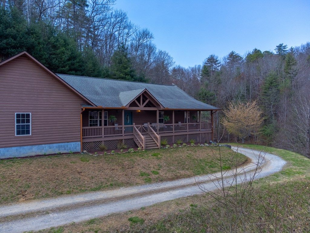 Photo of 1960 Atoah Road, Robbinsville (Graham), NC 28771 (MLS # 26046895)