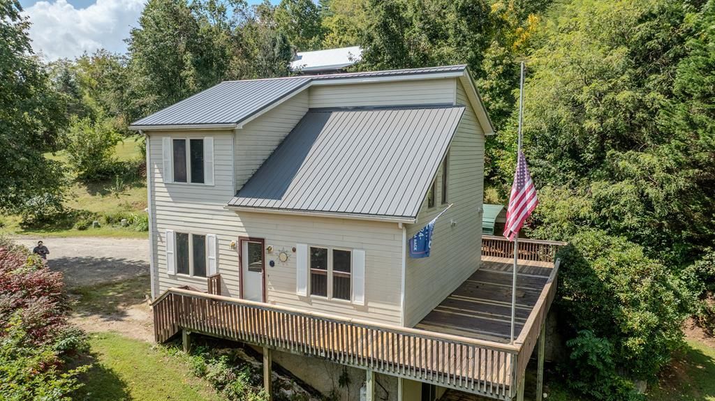 Photo of 134 Stoneflower Ridge Road, Cullowhee, NC 28723 (MLS # 26042198)