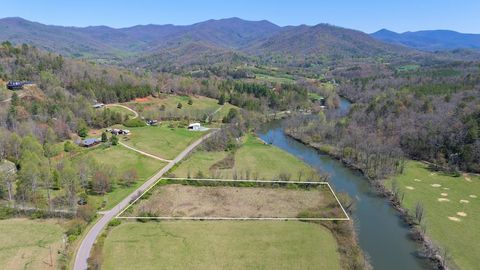 Photo of 0 Rose Creek Rd, Franklin, NC 28734 (MLS # 26040547)