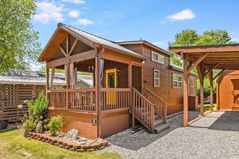 Photo of 33 Drifting Brook Lane, Other, NC 28731 (MLS # 26047068)
