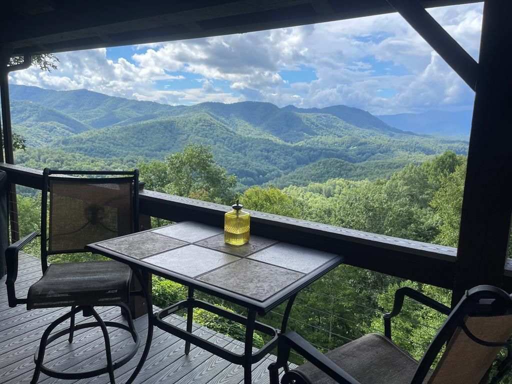 Photo of 260 Smoky View, Bryson City, NC 28713 (MLS # 26047331)