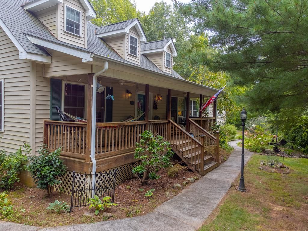 Photo of 117 Blustery Ridge, Sylva, NC 28779 (MLS # 26042018)
