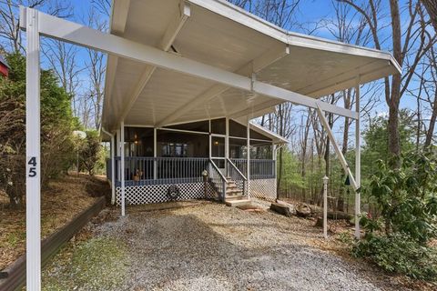 Photo of 45 Teran Cir, Franklin, NC 28734 (MLS # 26046665)