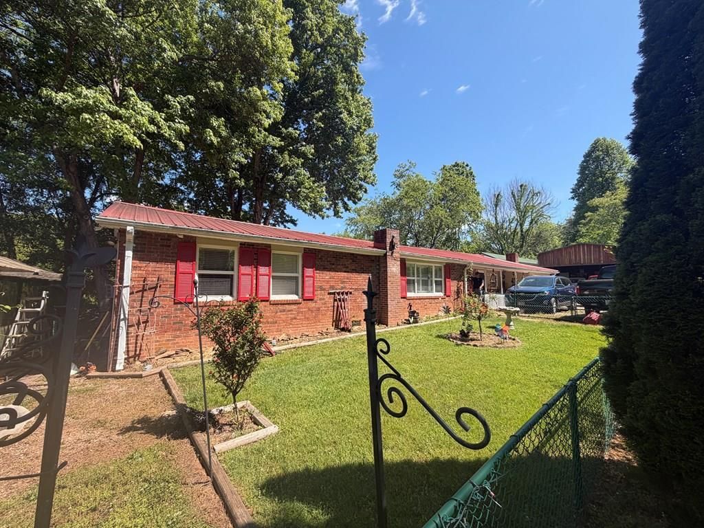 Photo of 2281 Balltown Rd, Bryson City, NC 28713 (MLS # 26047122)