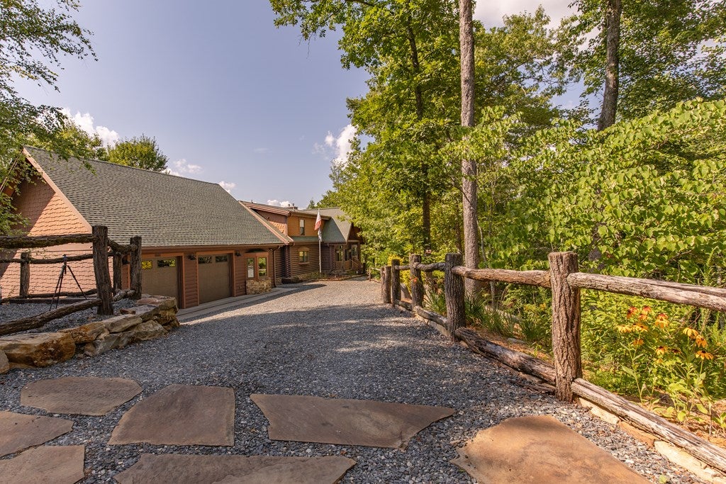 Photo of 925 Appalachian WAY, Bryson City, NC 28713 (MLS # 26047852)