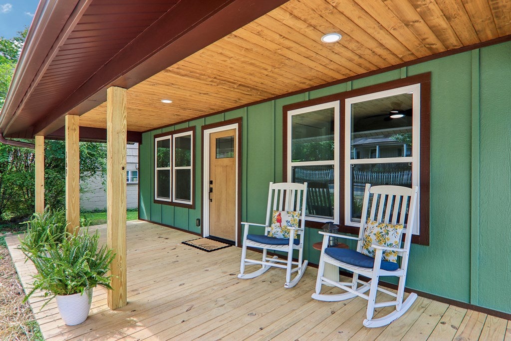 Photo of 169 East St, Waynesville, NC 28786 (MLS # 26047664)