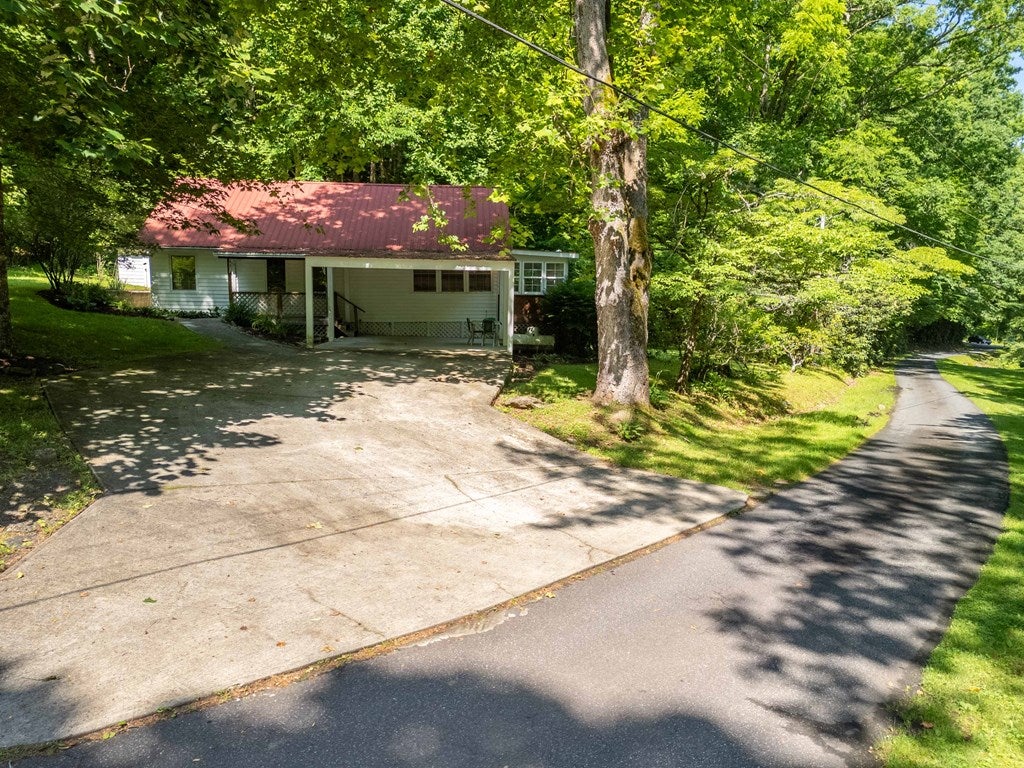 Photo of 3888 Caney Fork Road, Cullowhee, NC 28779 (MLS # 26047621)