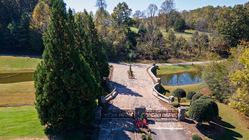 534 Porter Creek