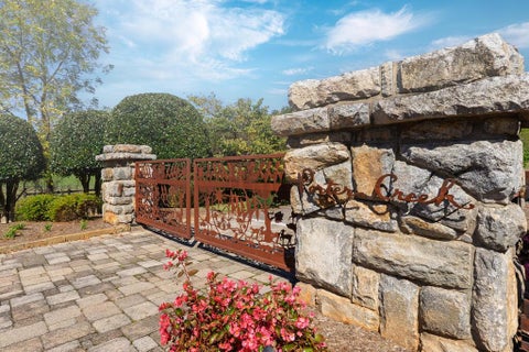 Photo of 534 Porter Creek, Franklin, NC 28734 (MLS # 26048782)