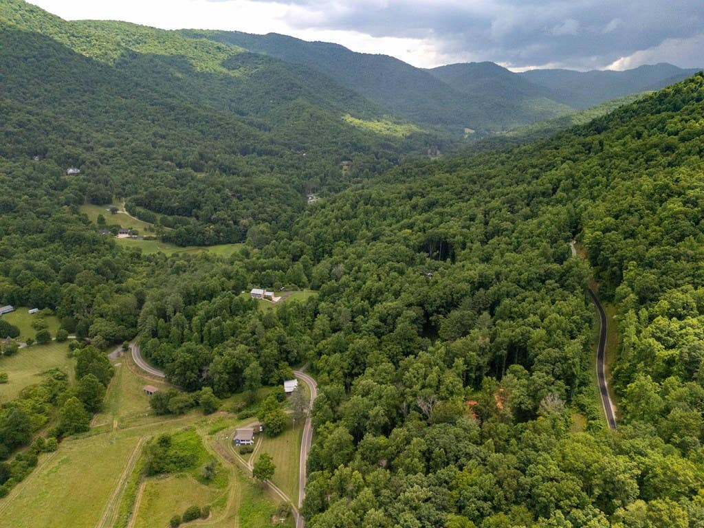 Photo of 1418 Cullowhee Mtn. Road, Cullowhee, NC 28723 (MLS # 26047885)