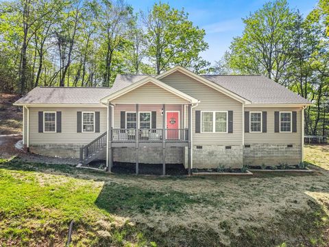 Photo of 119 Maclor Forest Heights Road, Franklin, NC 28734 (MLS # 26047054)