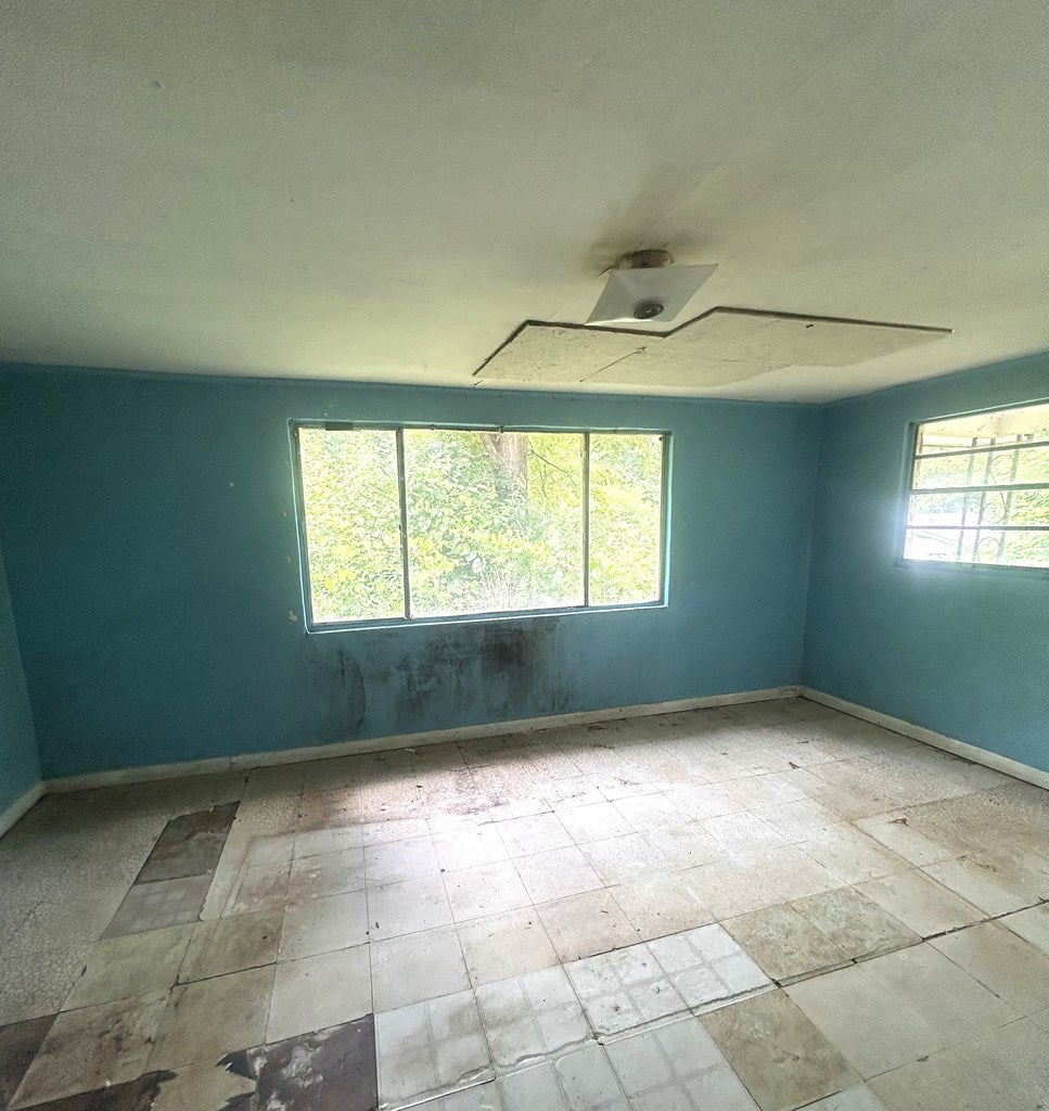 Photo of 744 Arlington Ave, Bryson City, NC 28713 (MLS # 26047865)