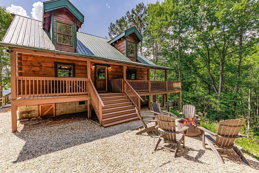Photo of 460 Briggs Cove Road, Robbinsville (Graham), NC 28771 (MLS # 26046672)
