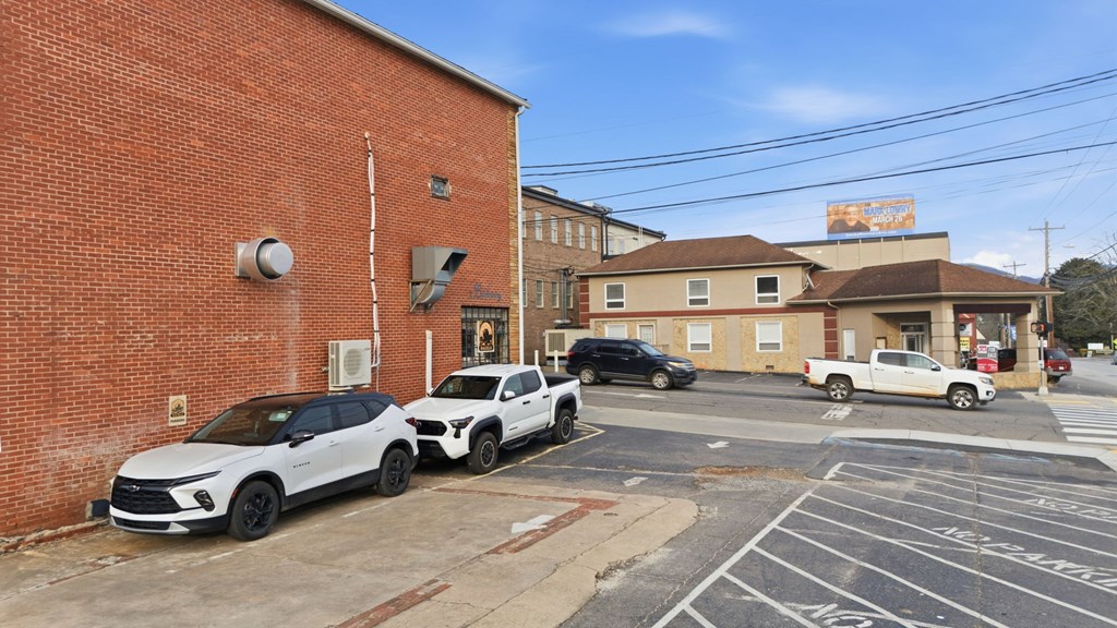 43 Phillips St