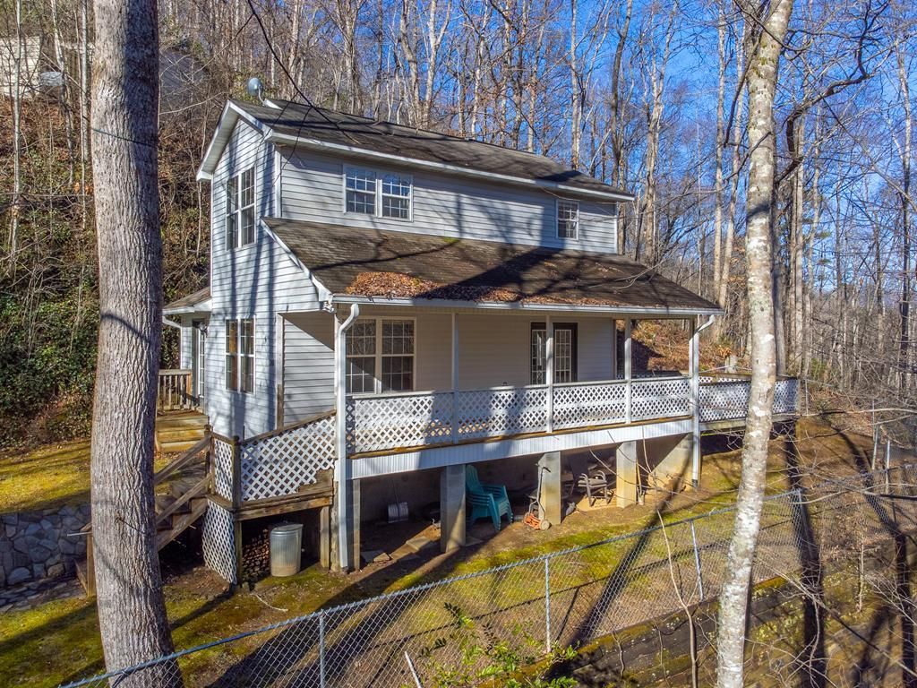 Photo of 240 Carpenter Road, Bryson City, NC 28713 (MLS # 26043006)