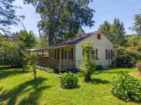 Photo of 18 Childers Road, Franklin, NC 28734 (MLS # 26048281)