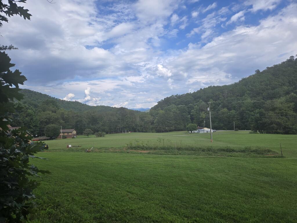 000 Sugar Fork Road