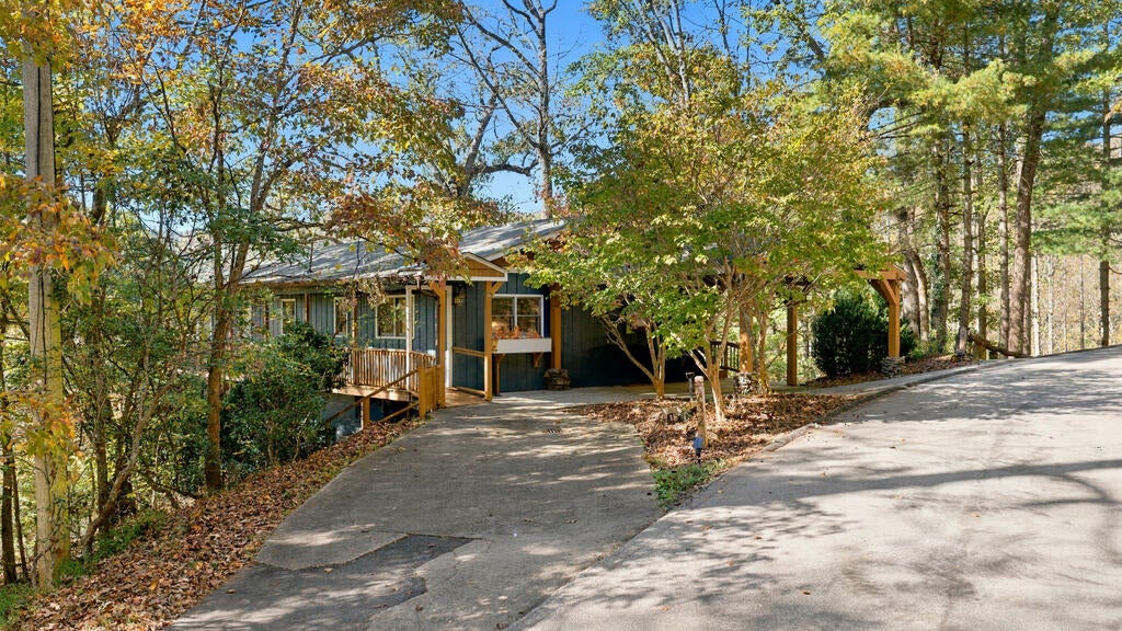 632 Winding Way Drive
