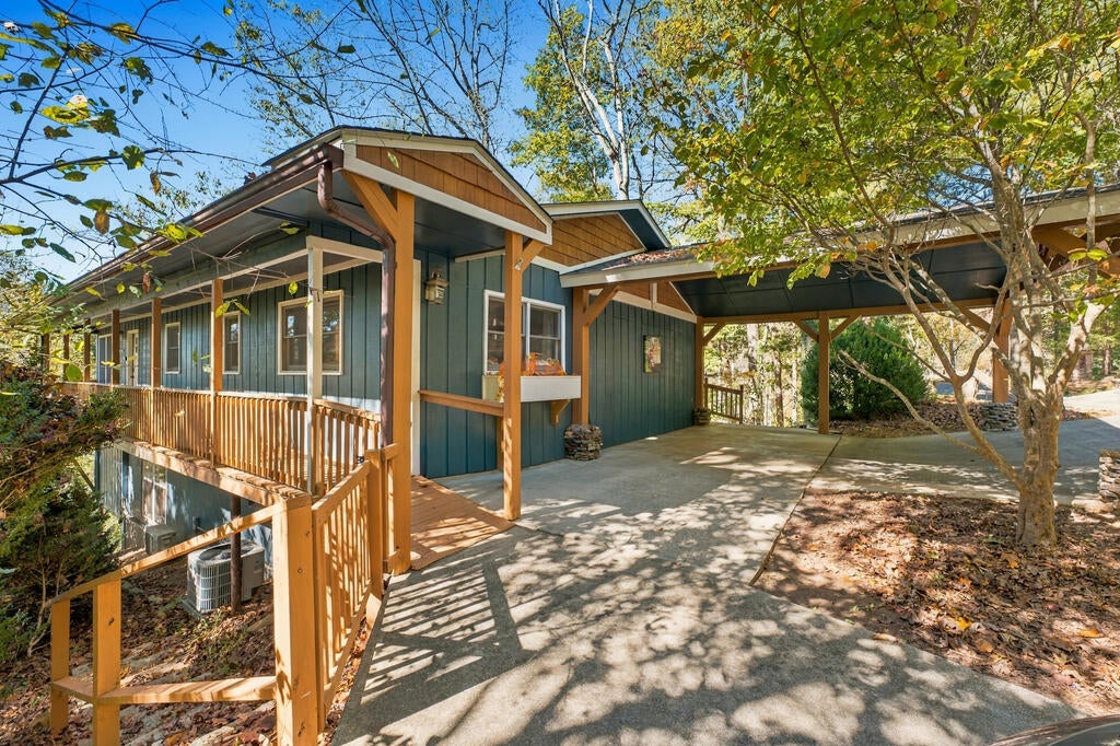 632 Winding Way Drive