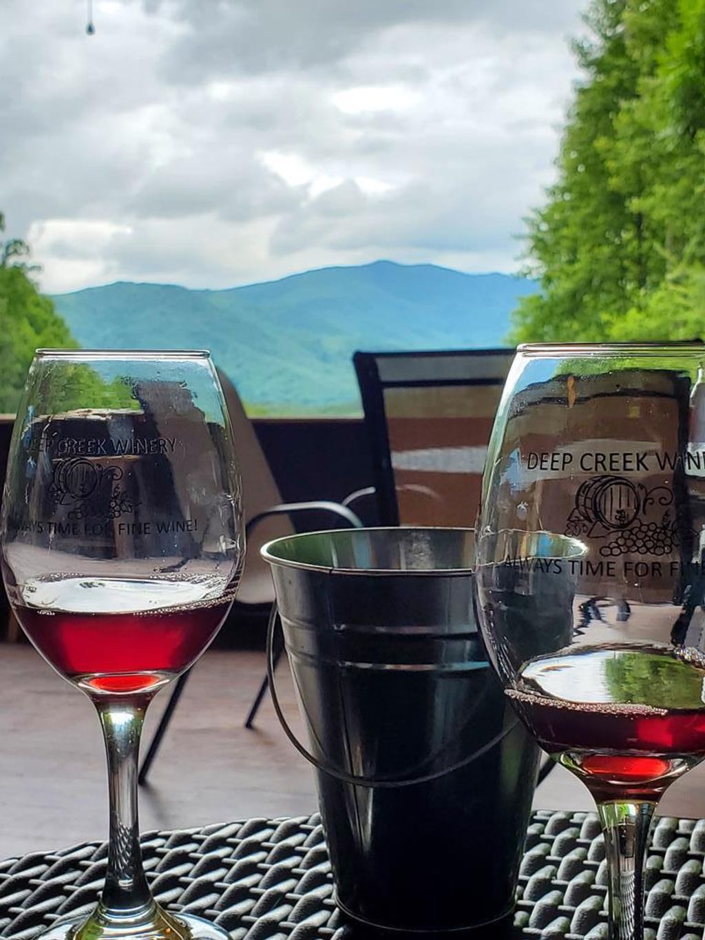 Photo of 405 Johnathan Walk Rd, Bryson City, NC 28713 (MLS # 26046816)