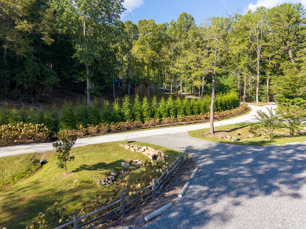 4017 Canada Rd