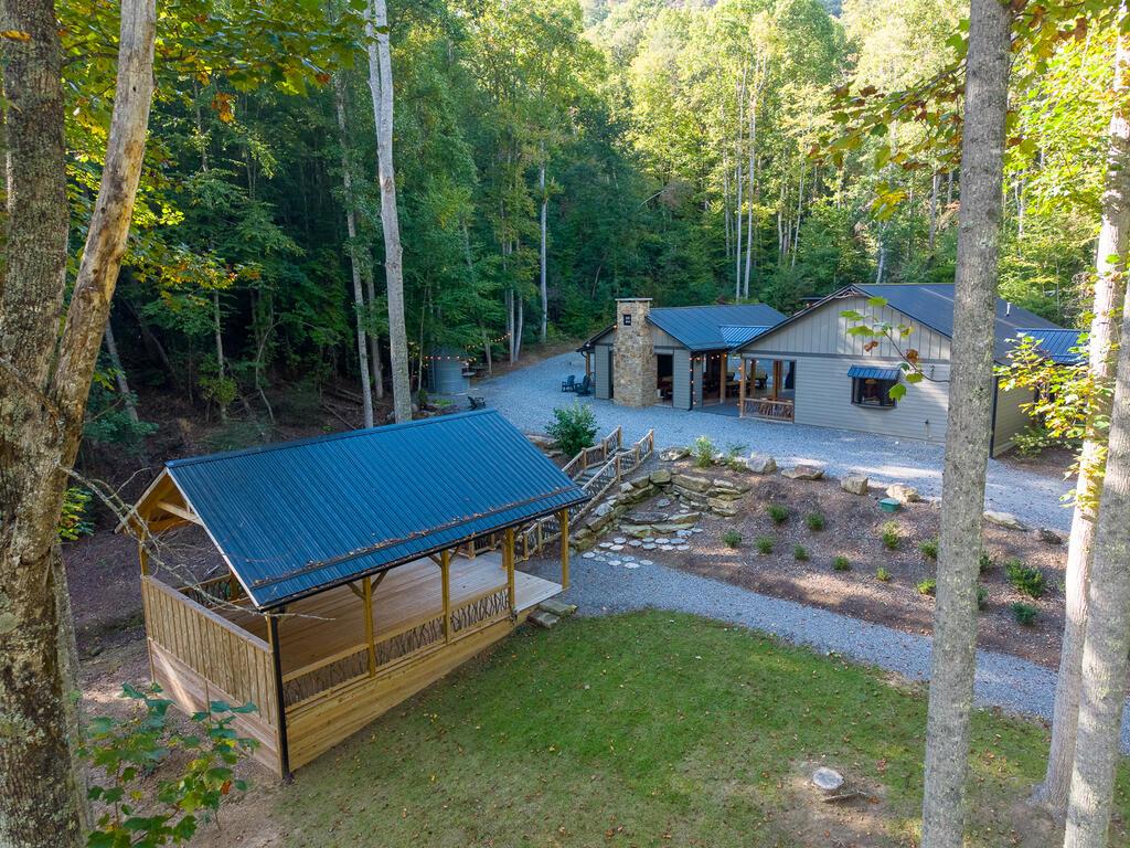 4017 Canada Rd