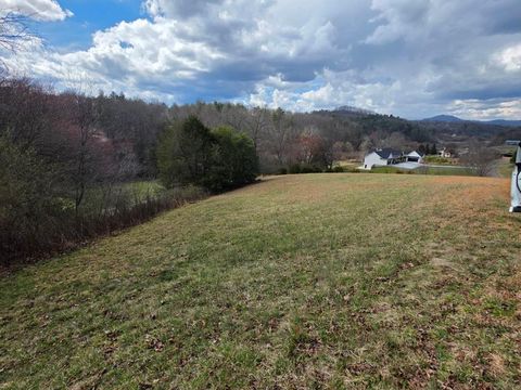 Photo of Lot #53 Porter Creek Dr, Franklin, NC 28734 (MLS # 26046532)