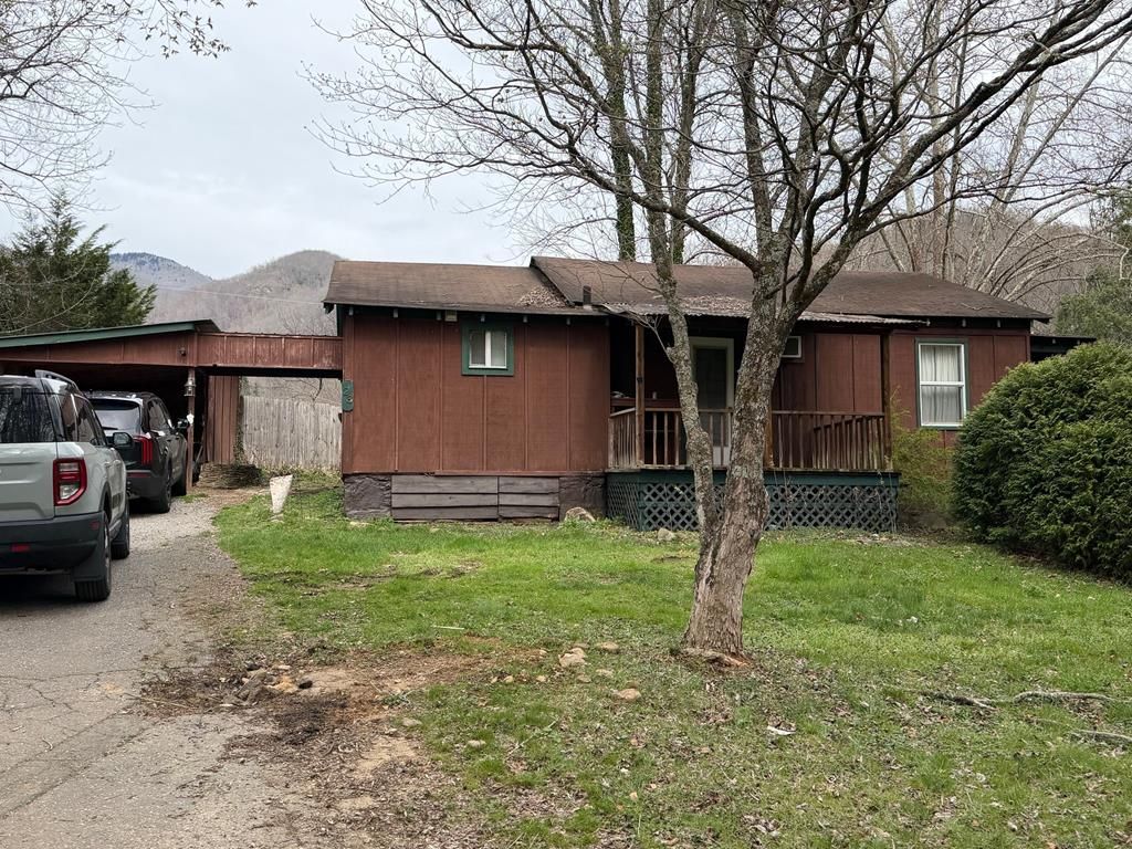 Photo of 28 Red Bridge Lane, Sylva, NC 28779 (MLS # 26046695)