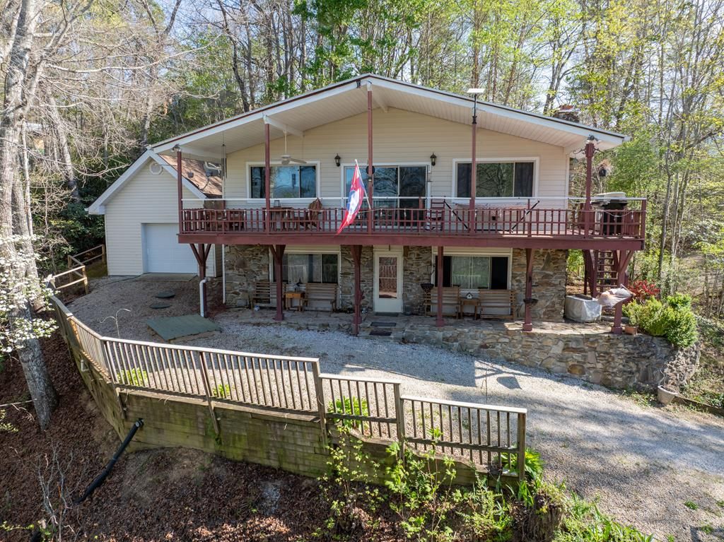 Photo of 344 Pine Ridge Trail, Almond, NC 28702 (MLS # 26047013)