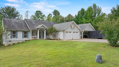 Photo of 275 Coweeta Lake Circle, Franklin, NC 28734 (MLS # 26042858)