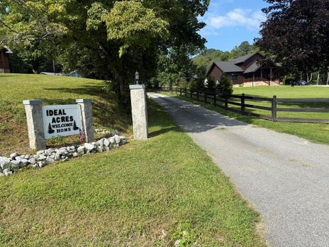 Photo of Lot 20 Ideal Acres RD, Otto, NC 28763 (MLS # 26048081)