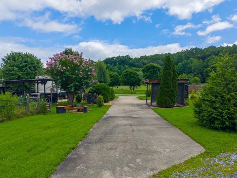 Photo of 50 Timber Leaf Dr, Sylva, NC 28779 (MLS # 26048055)