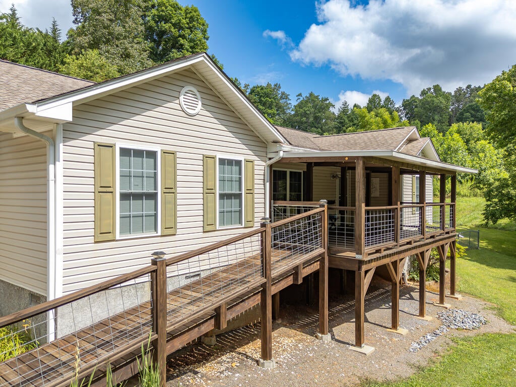 Photo of 168 Lilac Trl, Murphy, NC 28906 (MLS # 26048698)