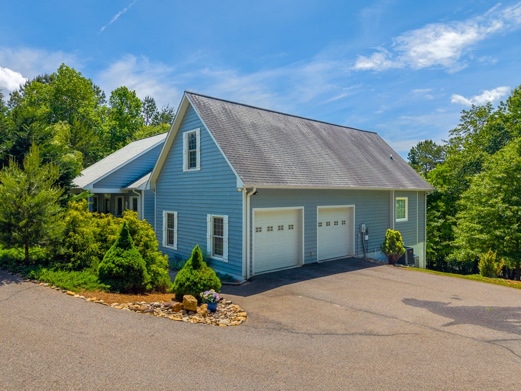 264 Chapel Cove Circle