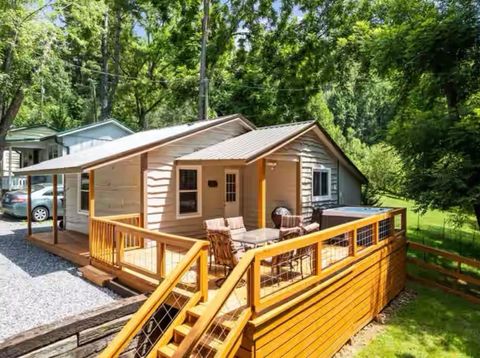 Photo of 45 Mountainside Circle, Maggie Valley, NC 28751 (MLS # 26045255)