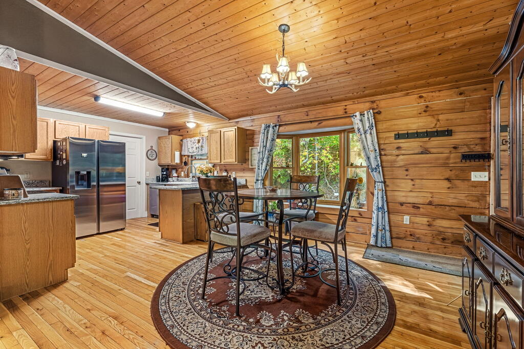 35 Buttercup Ln