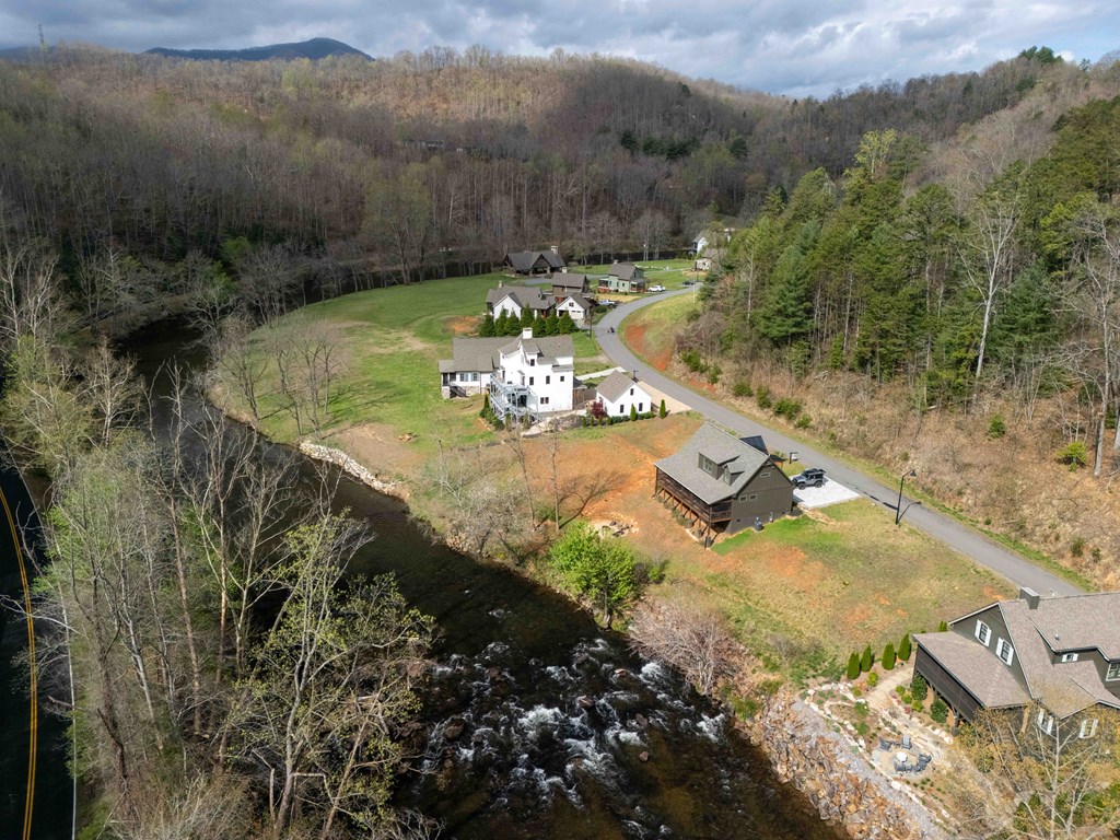00 Grayling Drive