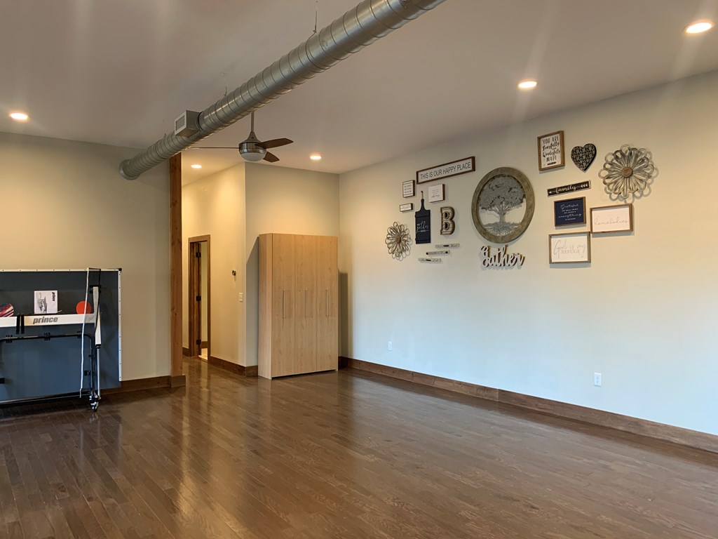 Bryson City, North Carolina 28713, United States, 3 Bedrooms Bedrooms, ,3 BathroomsBathrooms,Residential,Pending,103301