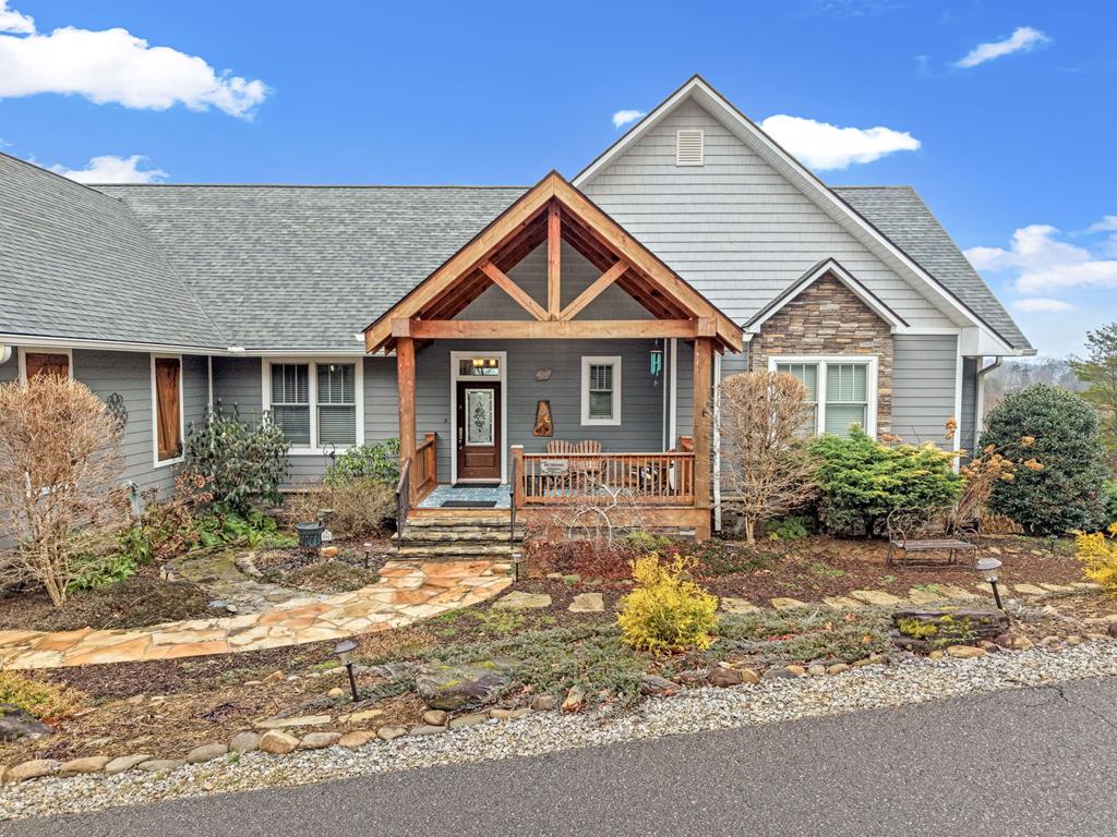 789 Chapel Cove Circle