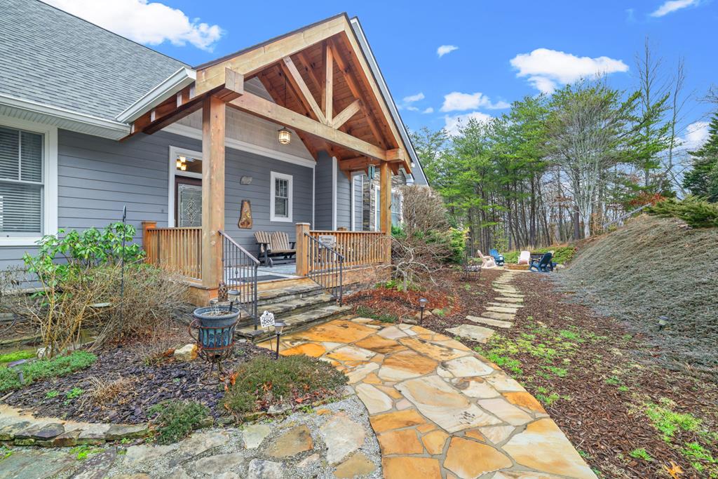 789 Chapel Cove Circle